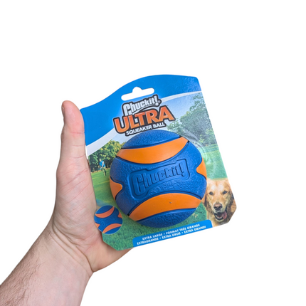 Chuckit Ultra Squeaker Ball - Nahezu unzerstörbarer Ball mit Quietscher - Verschiedene Größen